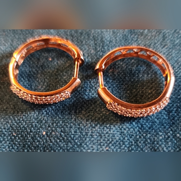 10K Gold Diamond Hoop Earrings with diamonds - Picture 1 of 7